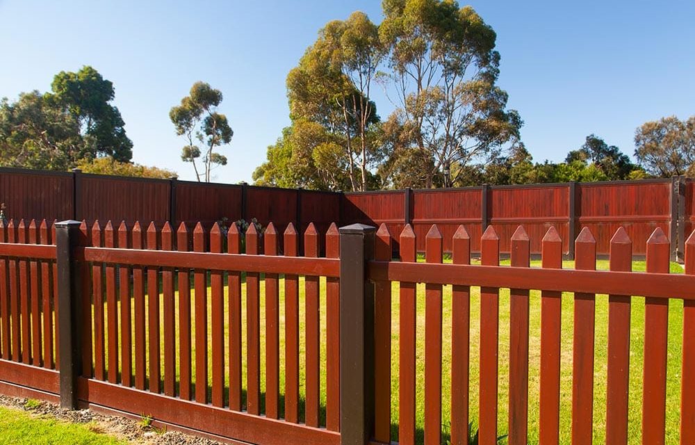 Think-Fencing-PVC-Jabiru-Picket-Fence-Red-Gum-and-Grey-Ridge