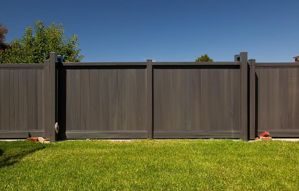 Think-Fencing-PVC-Mystique-Panel-Fence-Delux-Sliding-Gate-3