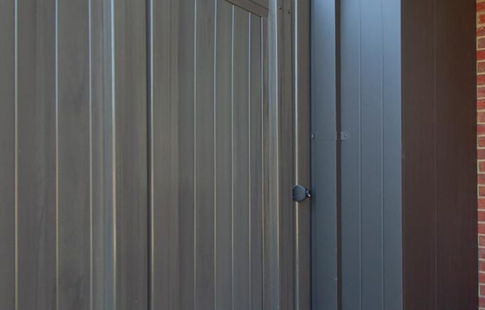Think-Fencing-PVC-Mystique-Panel-Fence-Delux-Sliding-Gate-6