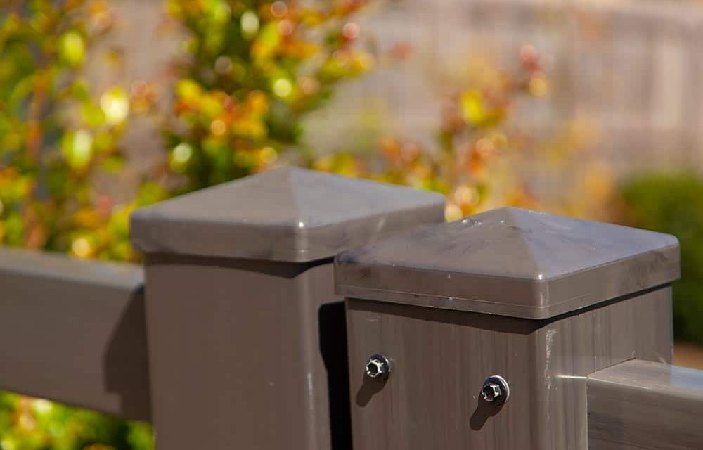 Think-Fencing-Rosella-Picket-Fence-Woodgrain-Pine-8