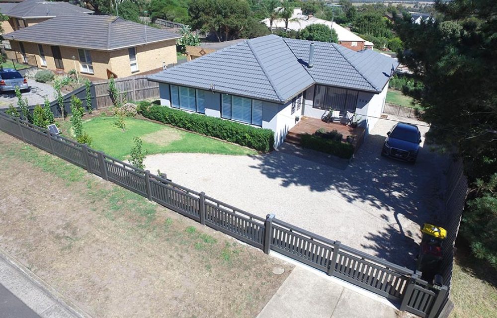 Think-Fencing-Rosella-Picket-Fence-Woodgrain-Pine-aerial