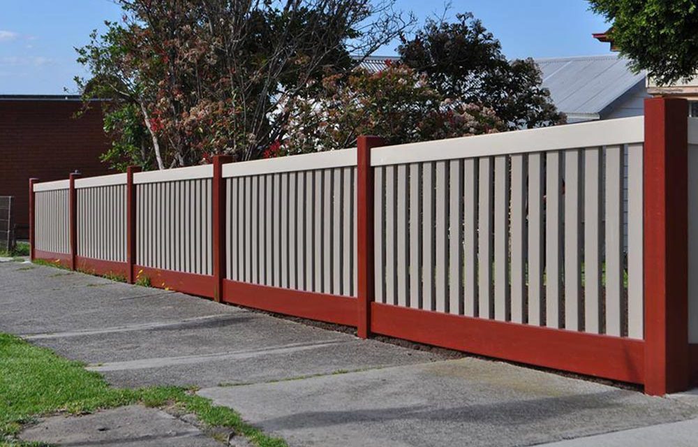 Think-Fencing-Wren-Picket-Fence-Red-Oak-Beech-Beige-2