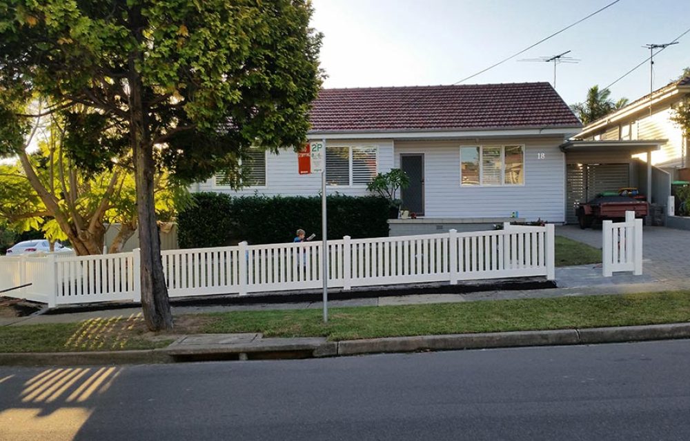 Think-Fencing-Wren-Picket-Fence-White-1