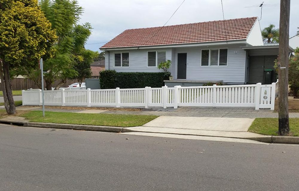 Think-Fencing-Wren-Picket-Fence-White-2