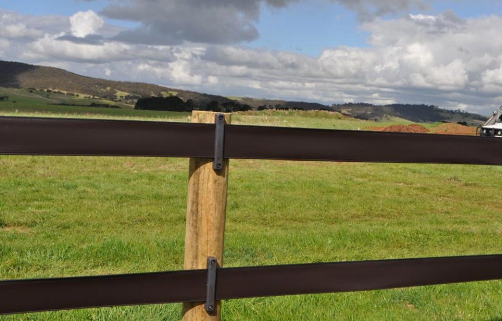 Think Fencing zappa rail-pvc-fencing04