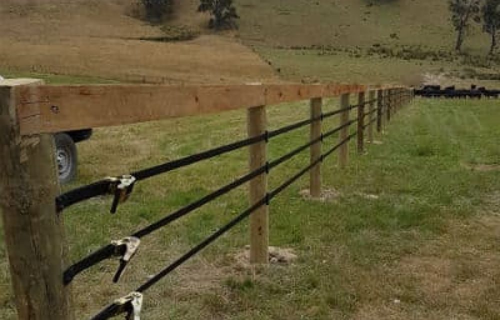 equirail-on-post-and-rail